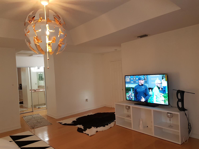 Others 5, Master Luxury Room, Broward