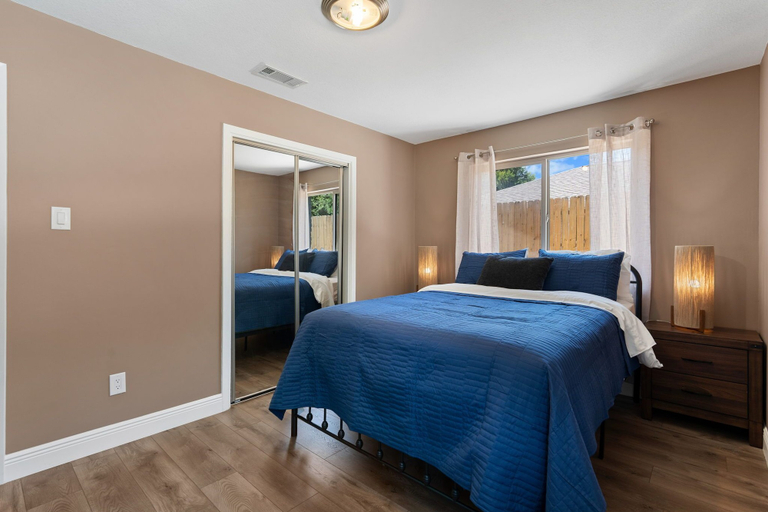 Bedroom 3, Sinatra Fun 5BD Home Huge Pool Game Room, Williamson