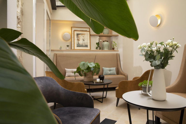 Public Area 3, Hotel Des Champs Elysees, Paris
