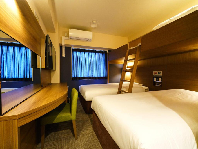 Bedroom 11