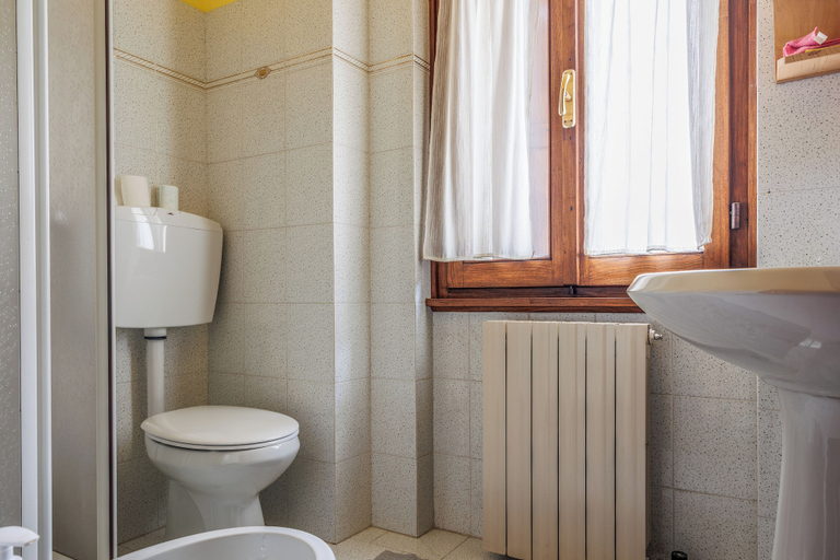 Bathroom 3, Appartamento Panoramico, Brescia