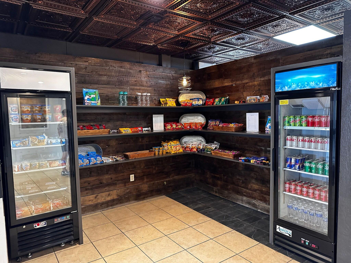 Food & Drinks 5, Expedition Lodge Estes Park, Larimer