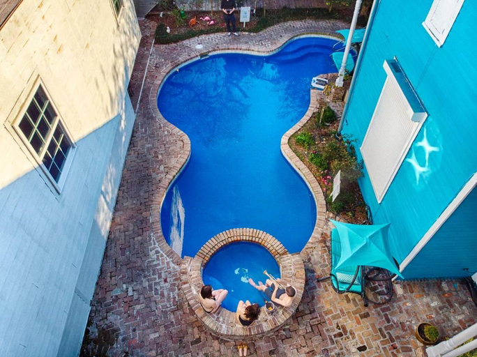 Sport & Beauty 2, 7 Bedroom - Sleeps 14! Next to Bourbon Street, Orleans