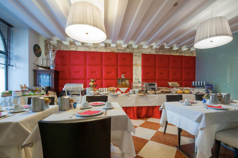 Food & Drinks 5, Hotel Bologna, Verona