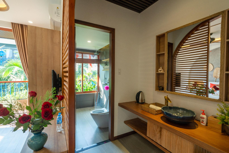 Bathroom 3, An Bang Sun Set House, Da Nang