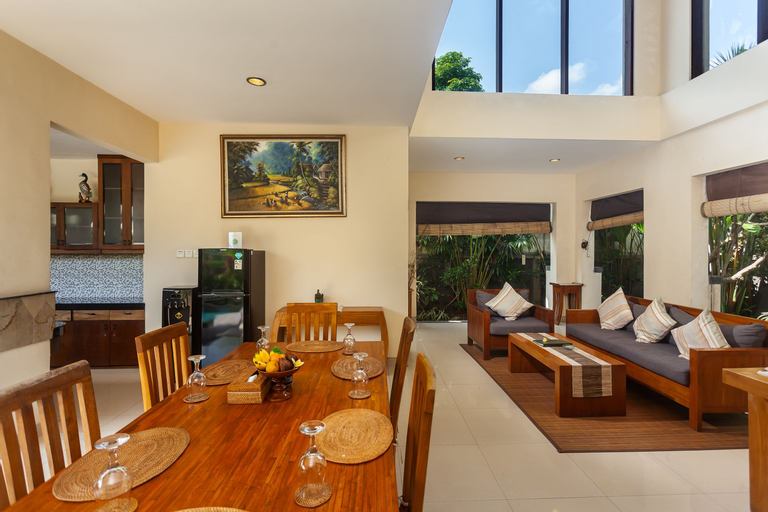 Dining Room 4
