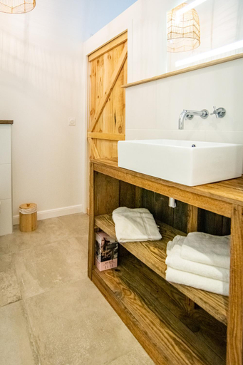 Bathroom, Welcom Apparts-chic et intimiste-100m du Port, Gironde