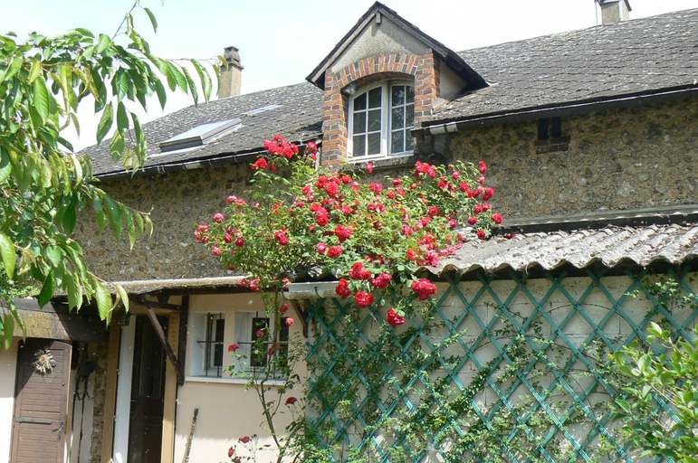 Others 2, La grange, Eure-et-Loir