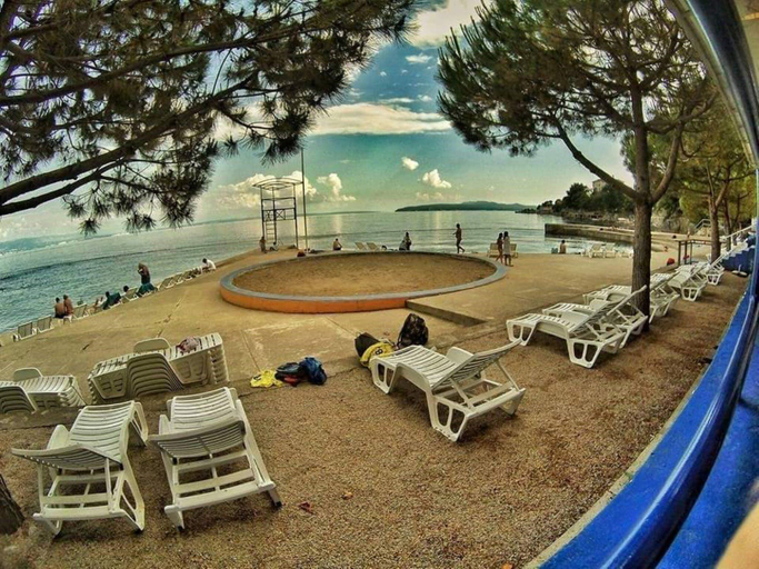 Sport & Beauty, Secluded Lovran Apartment With Balcony and Patio, Lovran
