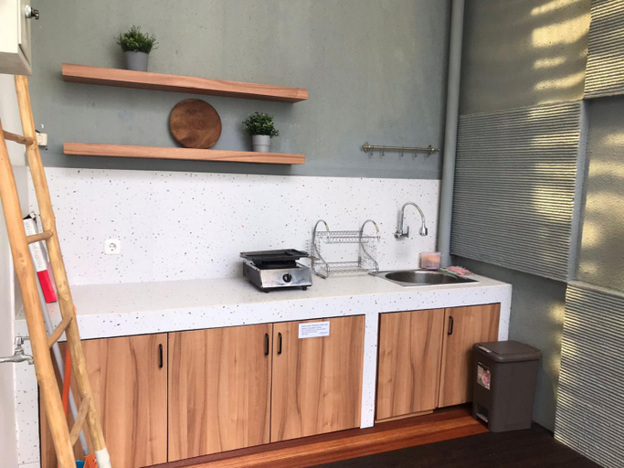 Others 2, Cottonwood 4BR Villa Sutami with Pool Netflix BBQ, Bandung