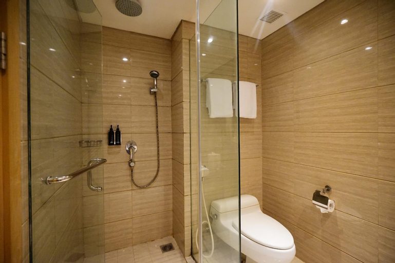 Bathroom 26
