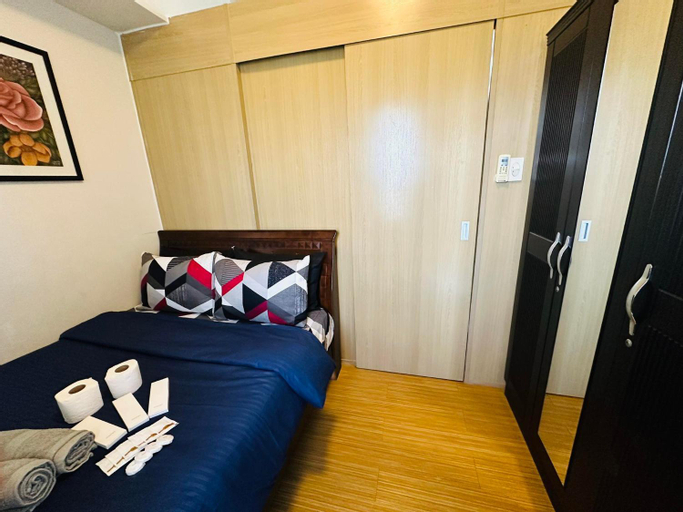 Bedroom 3, 1 Bedroom with balcony Near Airport Bgc Taguig City, Taguig