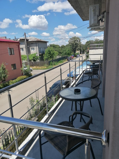 Others 5, Casa Constantin Vic, Tuzla