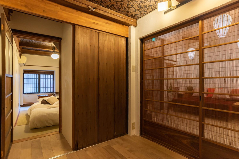 Bedroom 2, back alley residence Hibi, Osaka