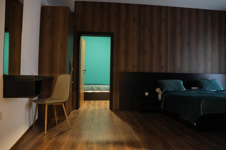 Others 3, Prior Hotel, Prizren