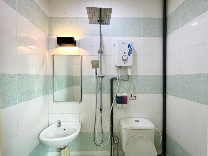 Bathroom 2