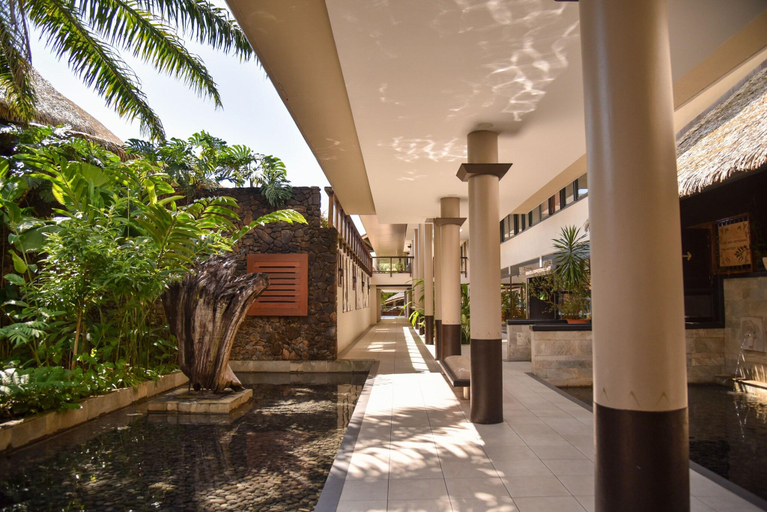 Exterior & Views 2, Tahiti Pearl Beach Resort & Spa