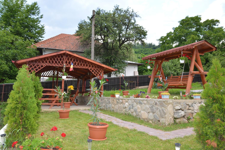 Others 5, Bogdan si Raluca, Calimanesti
