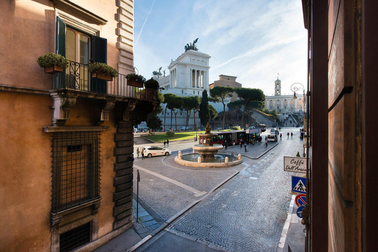 Exterior & Views 2, Vittoriano Suite, Roma