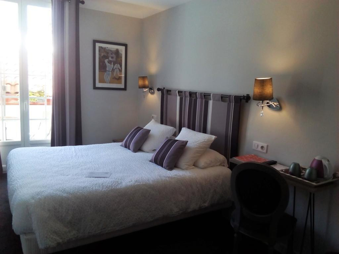 Bedroom 12