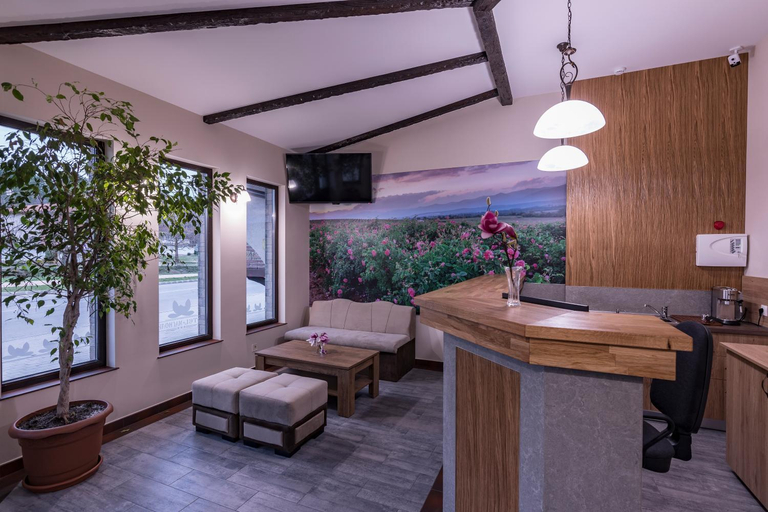 Public Area 4, Семеен хотел Магнолия, Kazanlak