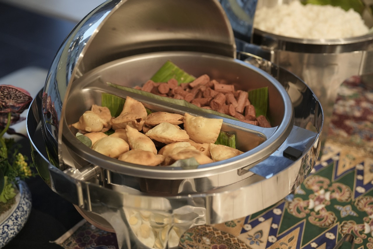Food & Drinks 11