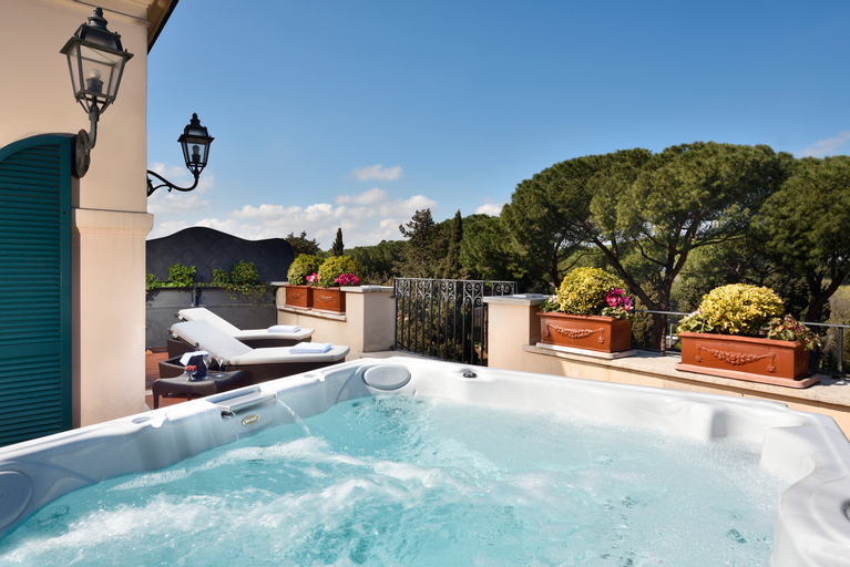 Swimming Pool 28