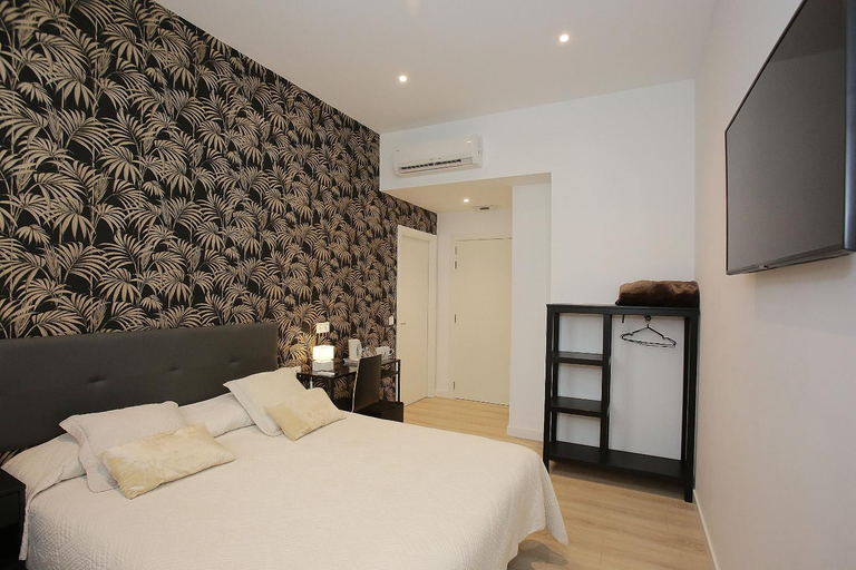 Others 4, LASARTEROOMS AUTOCHECK-IN, Guipúzcoa
