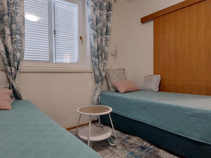 Bedroom 2, Charming Crikvenica Beachfront Apartment, Crikvenica
