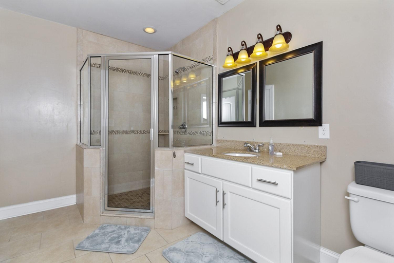 Bathroom 3, Water Front Delight On The Bay Home, Norfolk