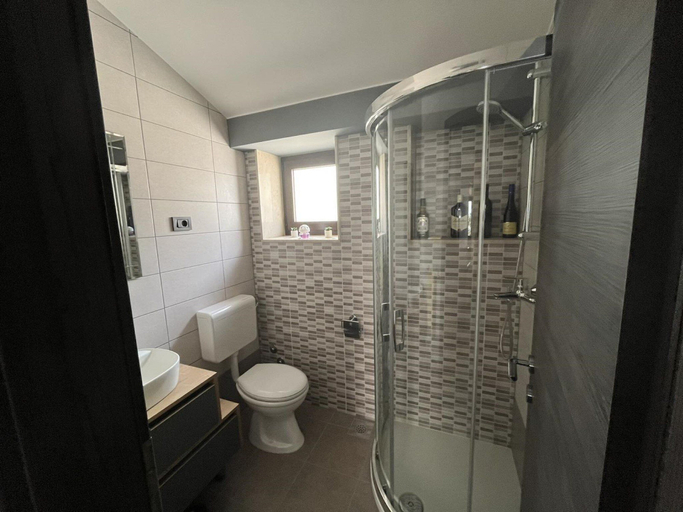 Bathroom 3, Splendid Holiday Home With Panoramic Sea Views Moscenicka Draga, Mošćenička Draga