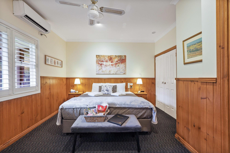 Bedroom 11