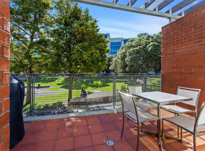 Others 4, Sleek Modern Pad next to Spark Arena: Zodiak Stays, Waitakere