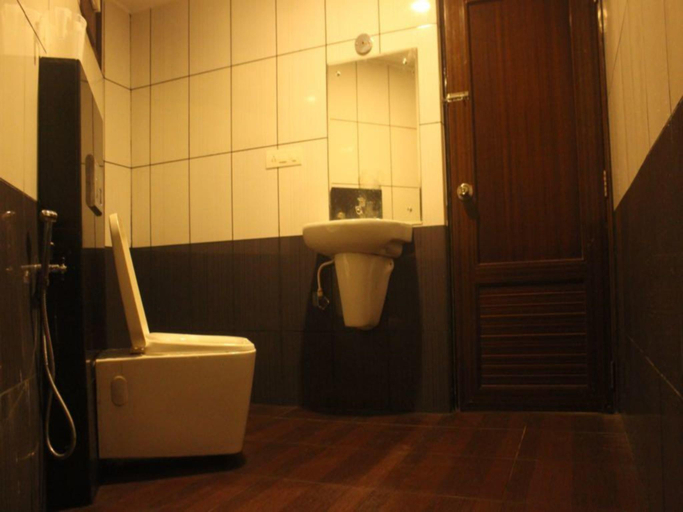 Bathroom, Redbell Residency, Malappuram