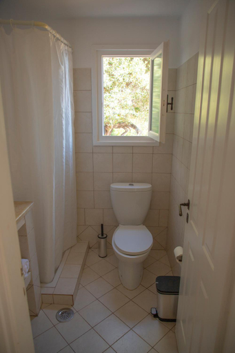 Bathroom 1, Lefki Villas, Ionian Islands