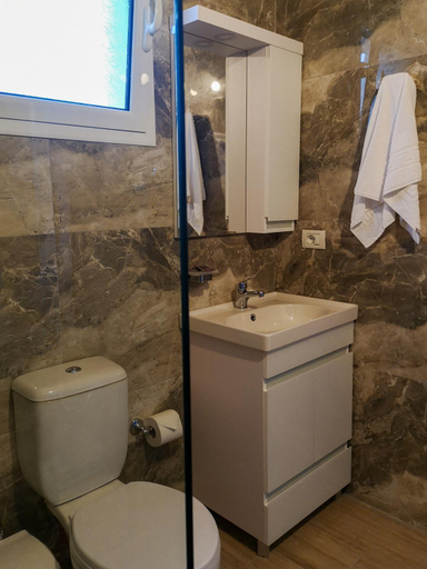 Bathroom 3, Milos Apartments, Vlorës