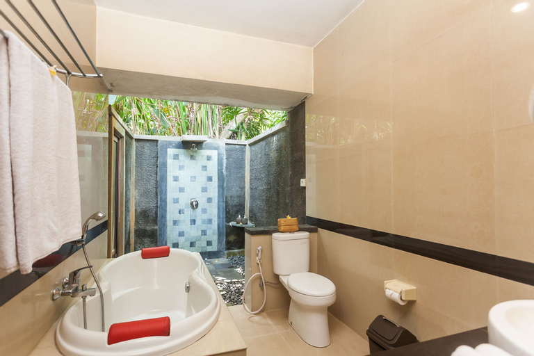 Bathroom 4