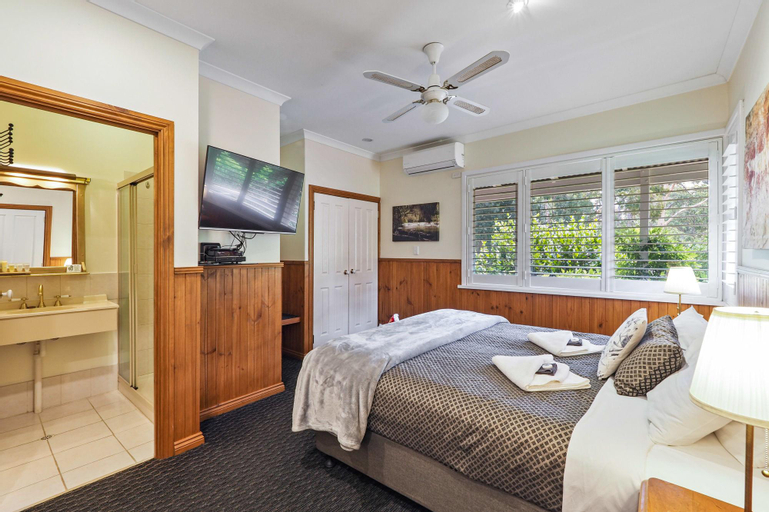 Bedroom 9