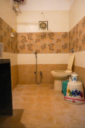 Bathroom 3, Tadoba Safari Stay Nature's Sprout, Chandrapur