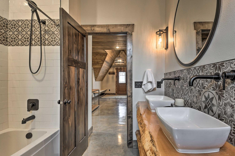 Bathroom 4, Modern Lead A-Frame w/ Hot Tub: Hike, Bike & ATV!, Lawrence