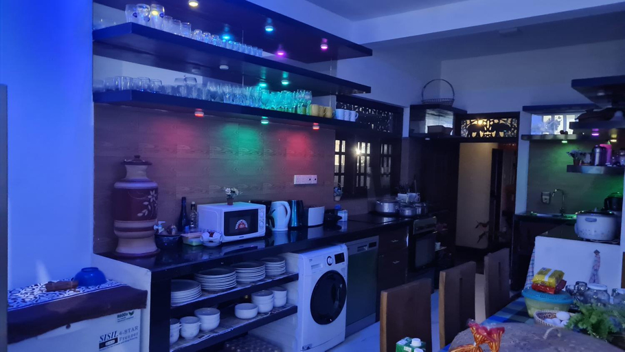 Food & Drinks 4, Villa Talpe 5 Bedrooms & Massage Pool, Habaraduwa