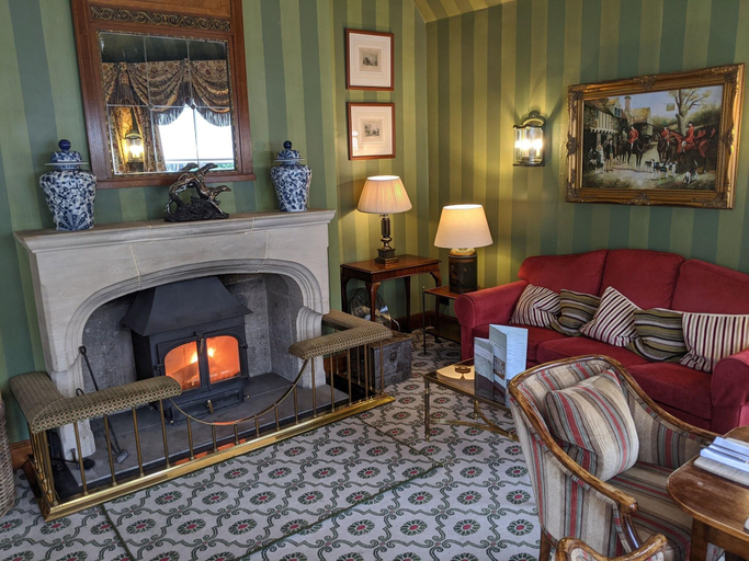 Public Area 3, Cotswold Lodge Hotel, Oxfordshire