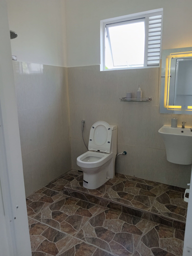 Bathroom 4, Kurumba Holidays Sri Lanka, Galle Four Gravets