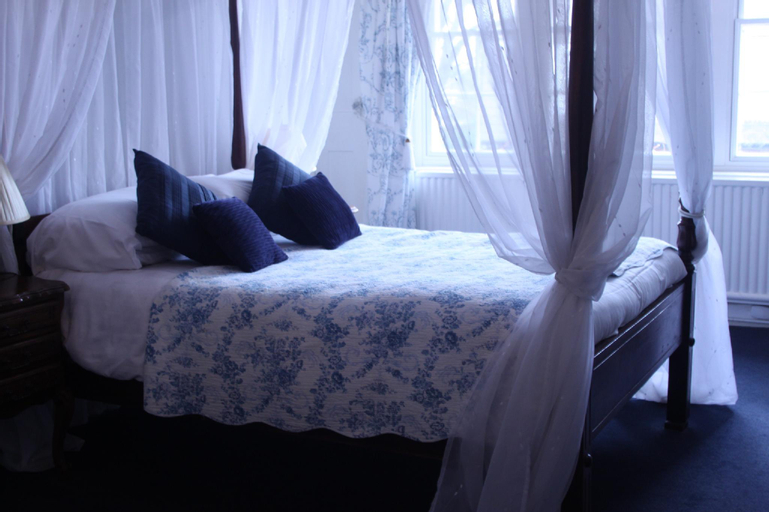 Bedroom 14