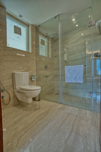 Bathroom, Golden Meadows Hotels & Resorts, Ganderbal