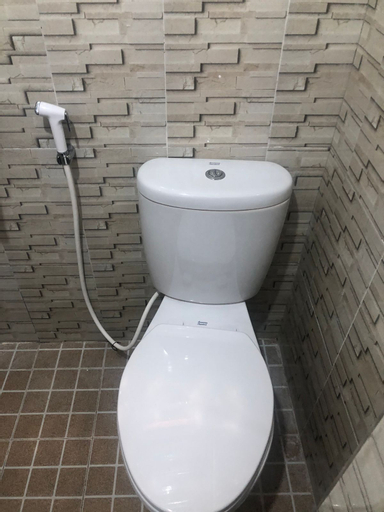 Bathroom 16