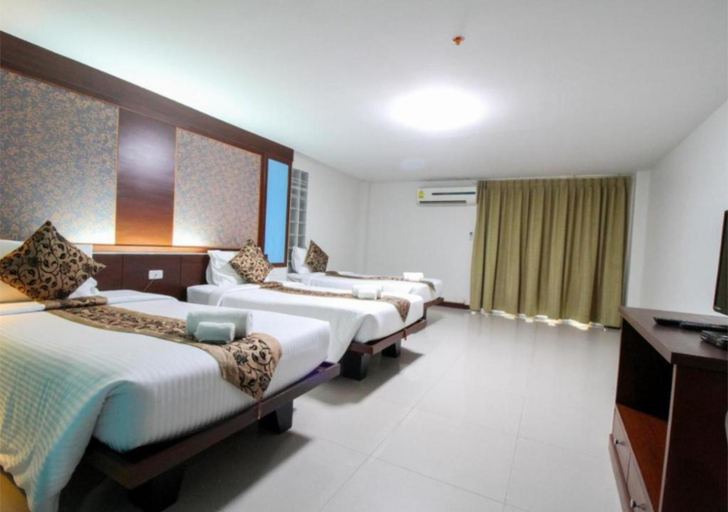 Convenient Grand Plus Hotel Suvarnabhumi Room Type - Family Room