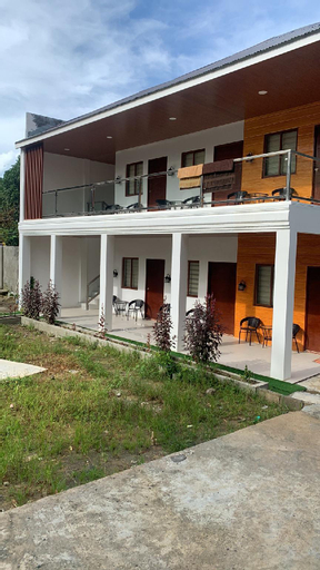 Exterior 1
