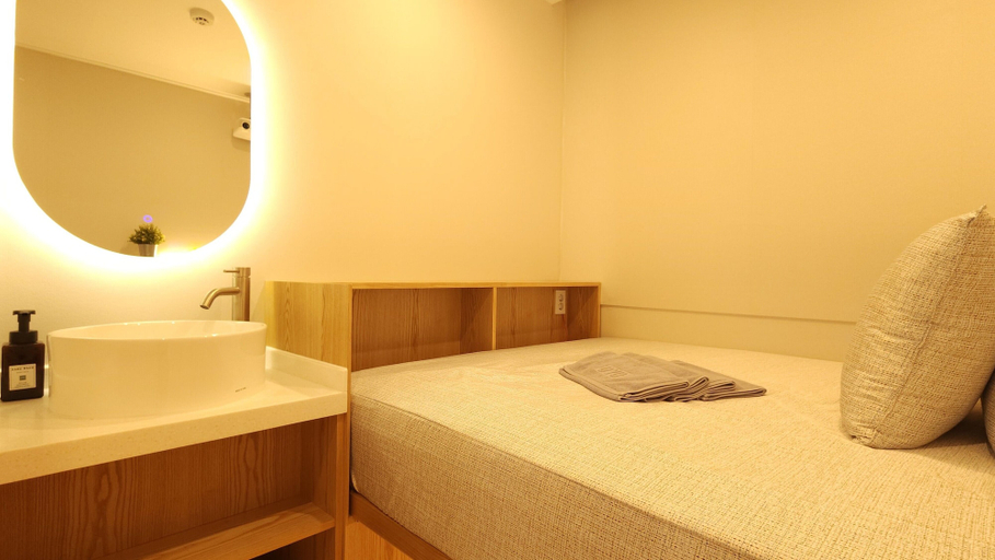 Others 5, OYO Hostel Myeongdong 6, Jung