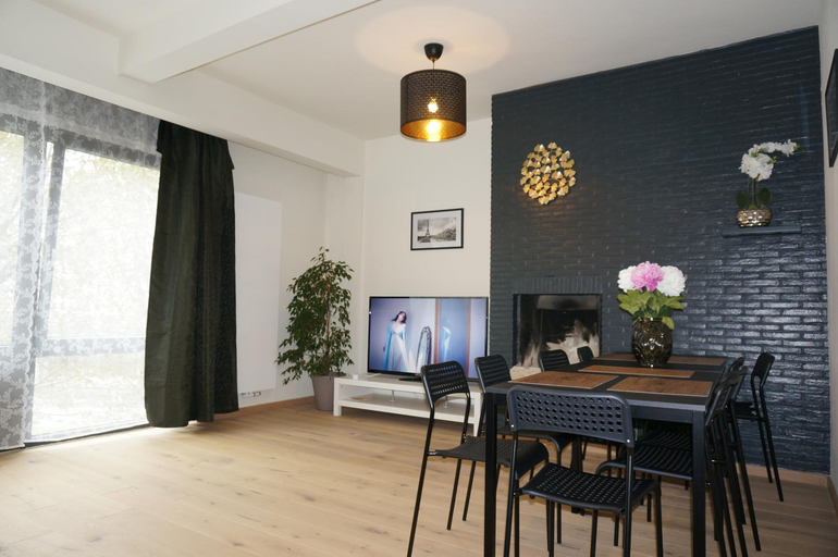 Others 4, Apartments “Brial 1”., Antwerpen